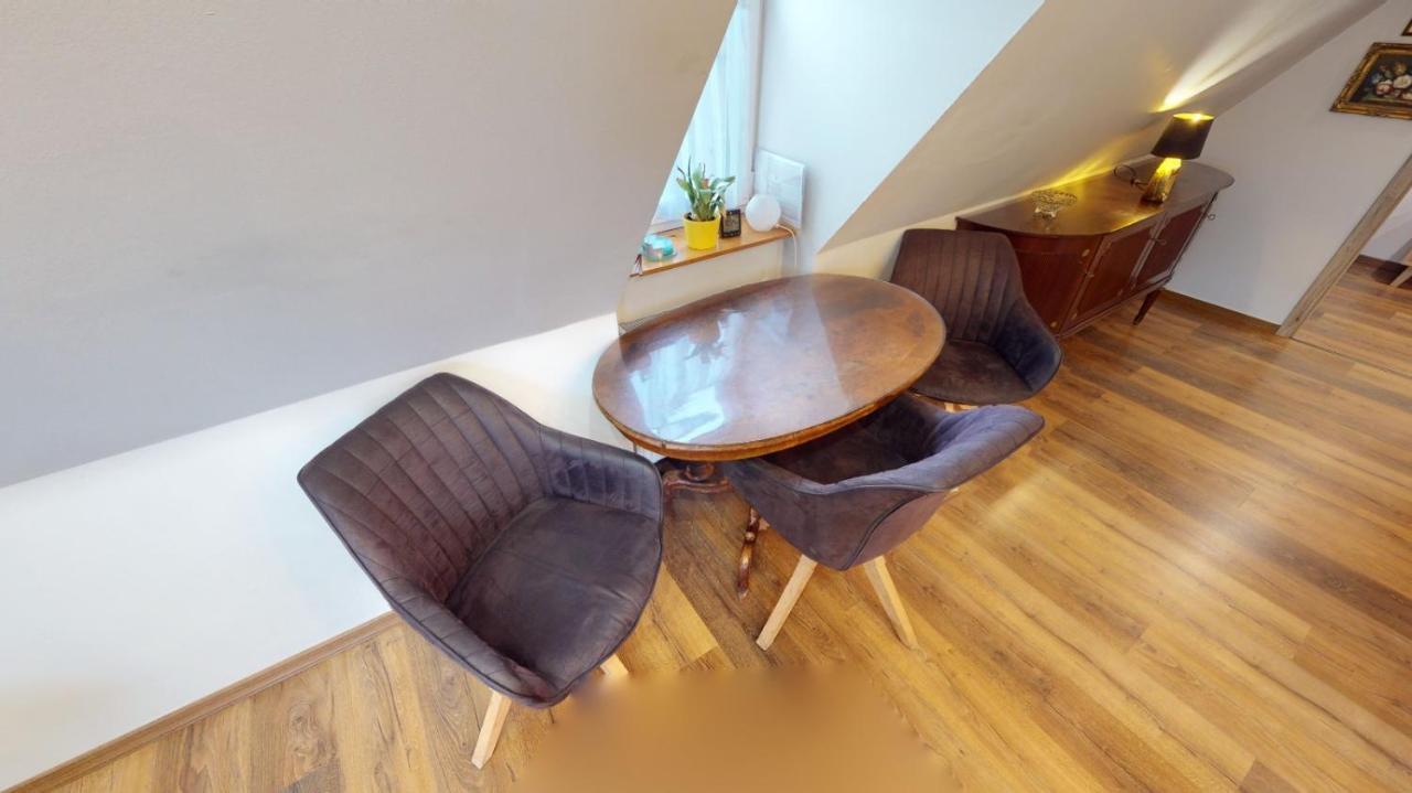Apartman Atelier Vary V Nove Zrekonstruovanem Dome 卡罗维发利 外观 照片