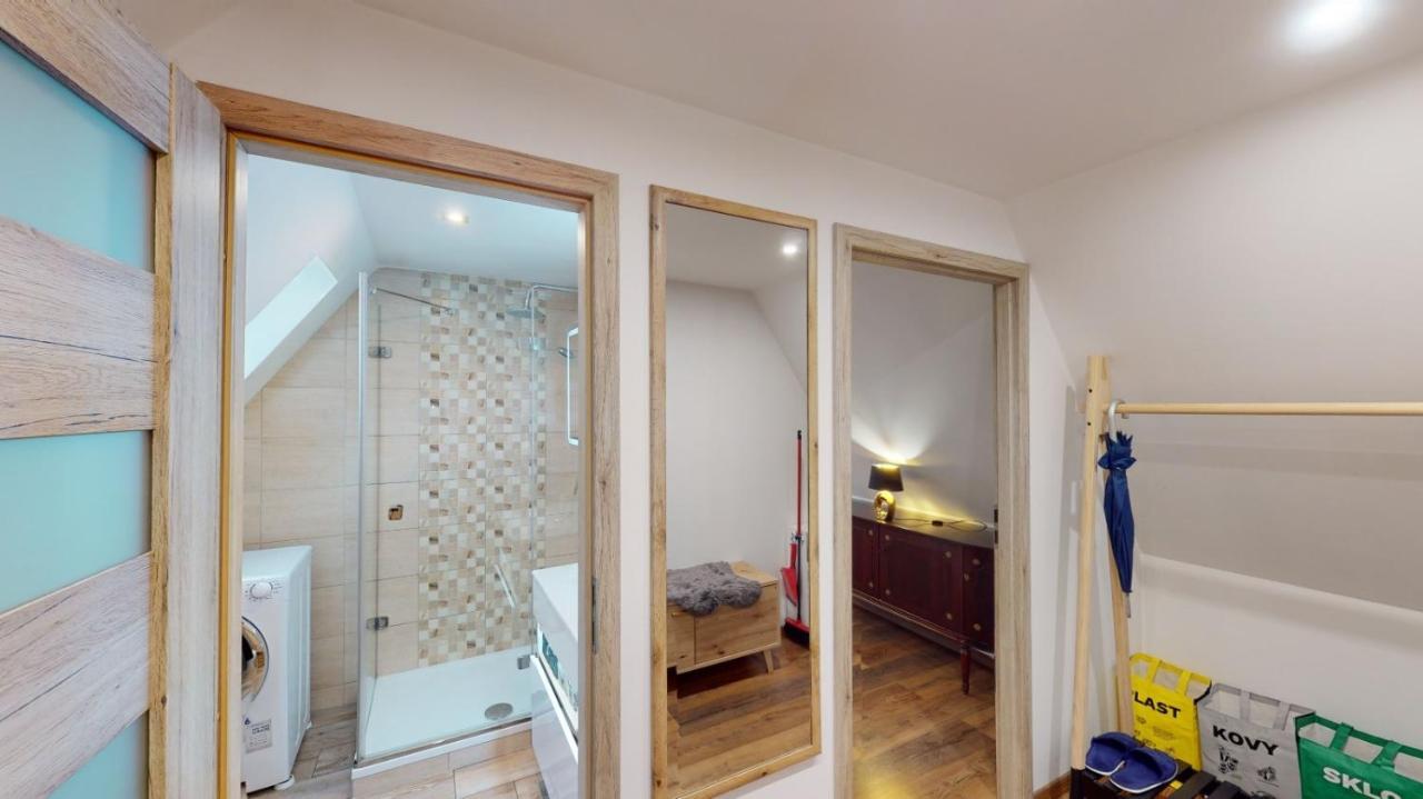 Apartman Atelier Vary V Nove Zrekonstruovanem Dome 卡罗维发利 外观 照片