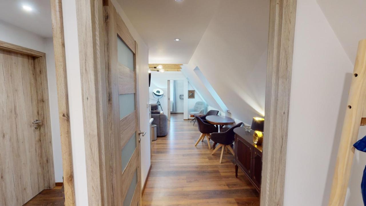 Apartman Atelier Vary V Nove Zrekonstruovanem Dome 卡罗维发利 外观 照片